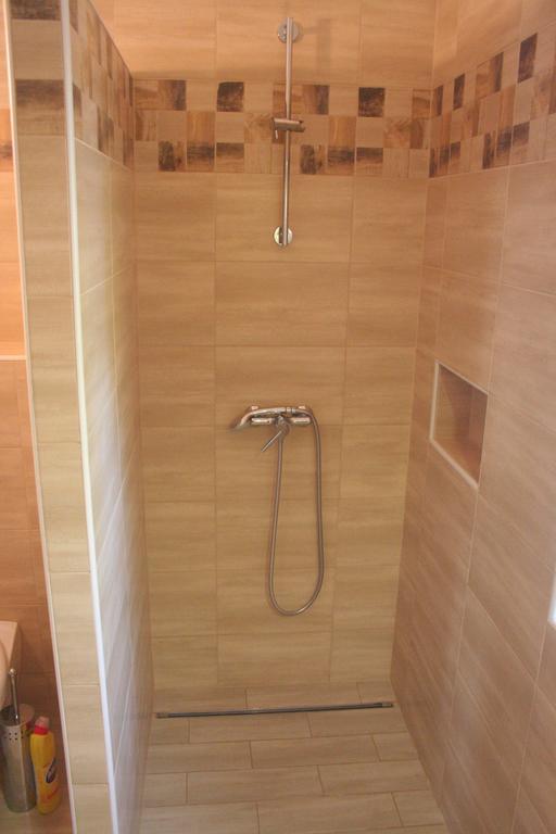 Zsira Malomko Apartman מראה חיצוני תמונה