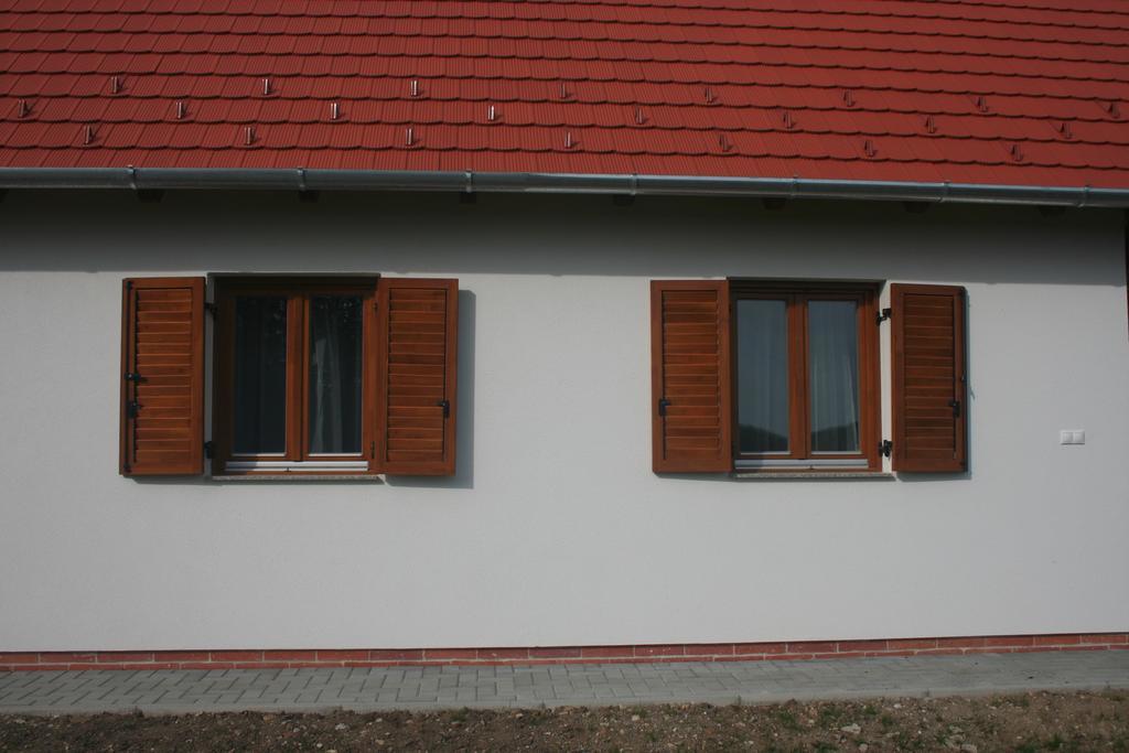 Zsira Malomko Apartman מראה חיצוני תמונה