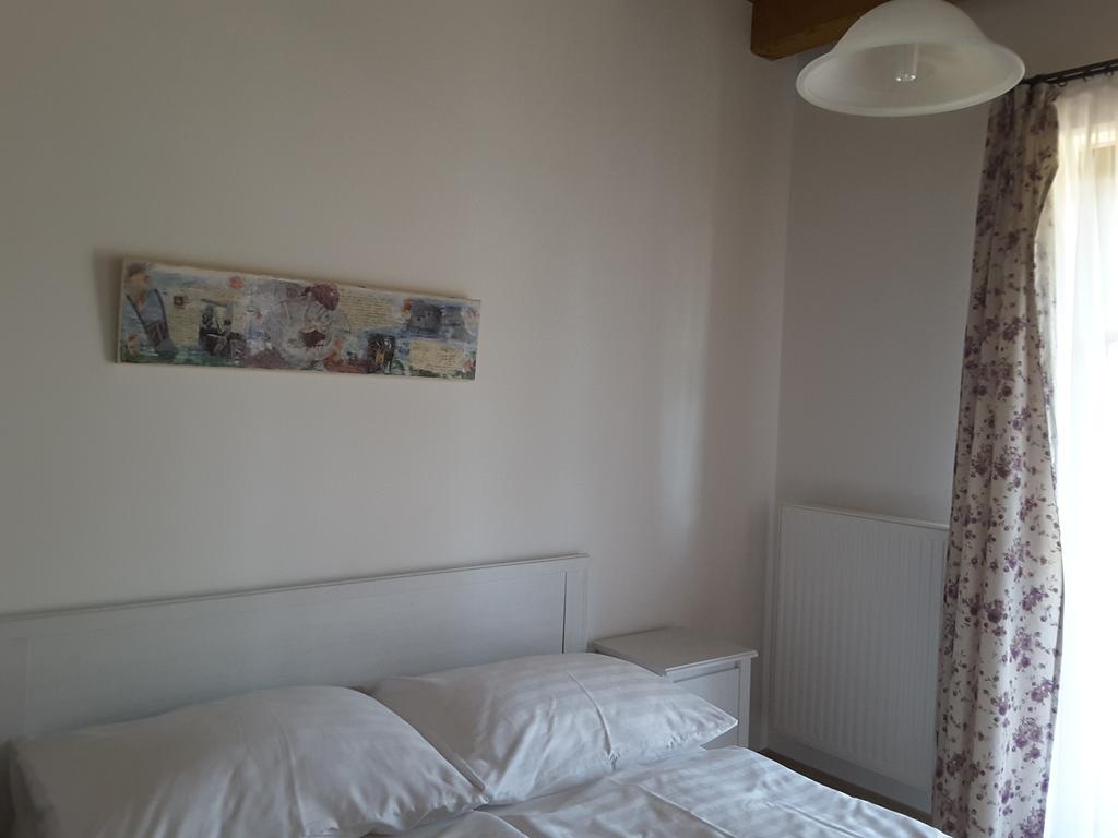 Zsira Malomko Apartman מראה חיצוני תמונה